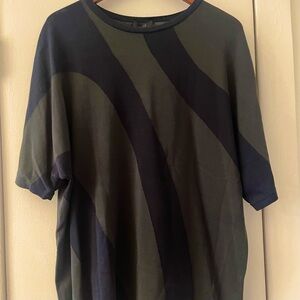 COS Green and Blue Short Sleeve Tee with Modern Design